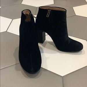 Black Velvet Madewell Ankle Books